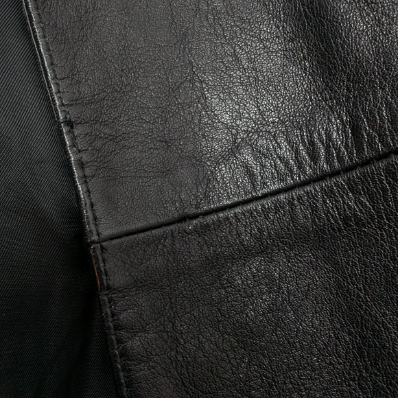 Vintage women's Hungarian Leather Jacket - Picture 5 of 10